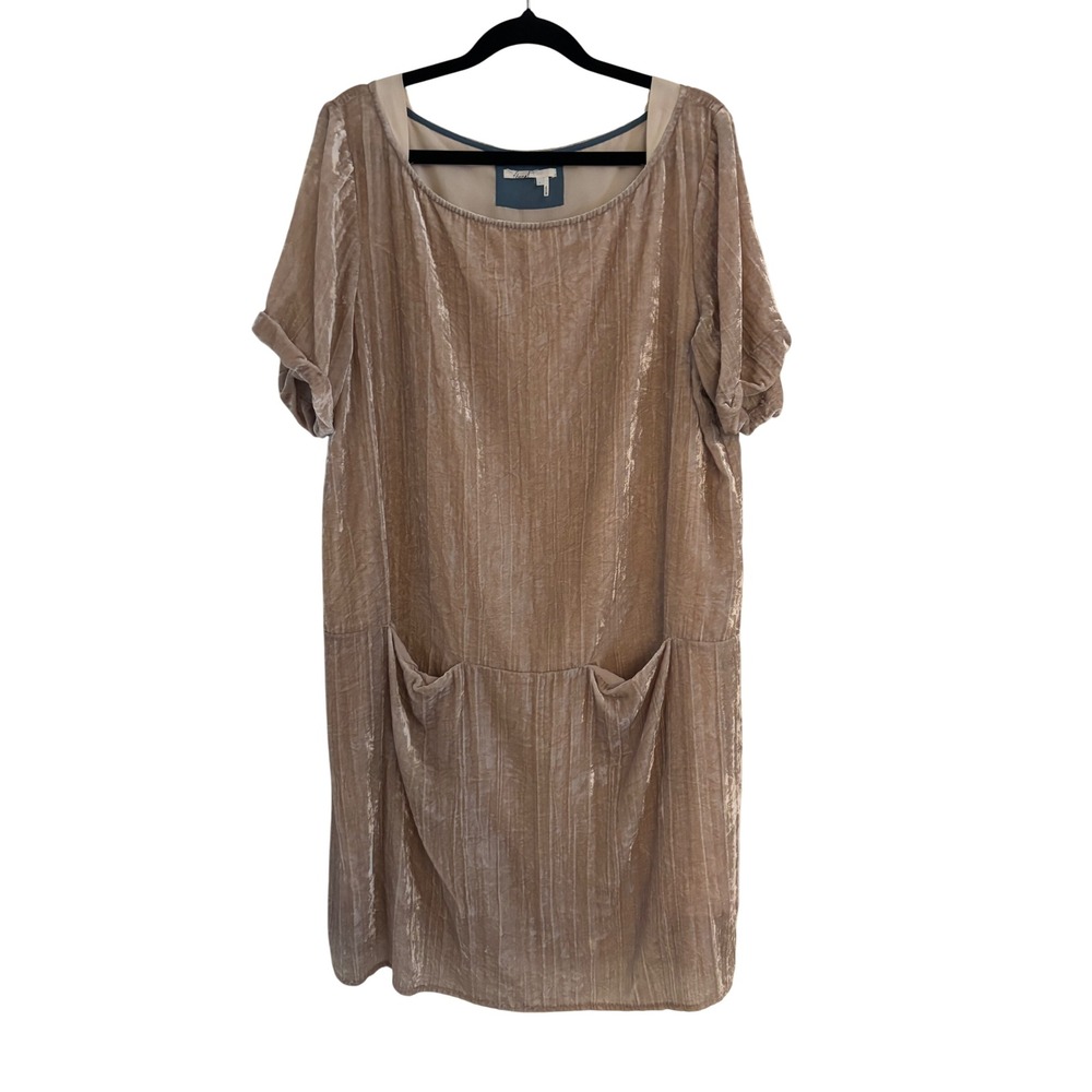 Floreat Anthropologie Champagne Crushed Velvet Pocket Shift Dress Tan Large L